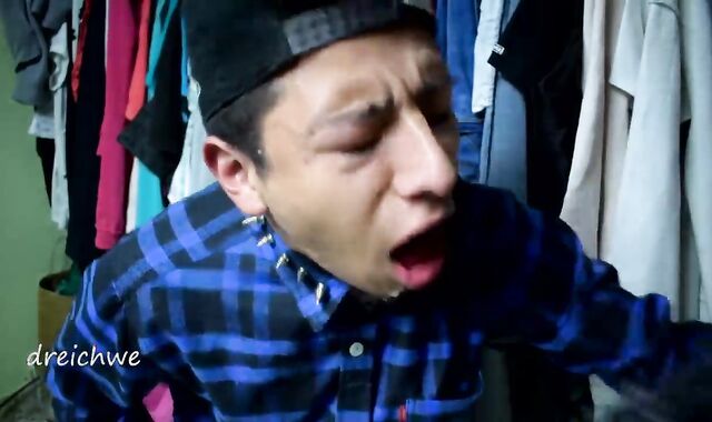 Montando fuck stick Negro En El Closet