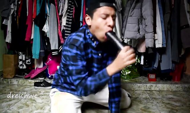 Montando fuck stick Negro En El Closet