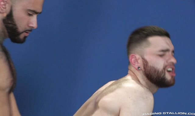 RagingStallion.com: Bodybuilder Hugo Diaz plowed by Rikk York