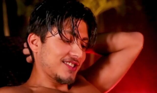 DrillMyHole.com - Brazilian Colby Tucker hand job