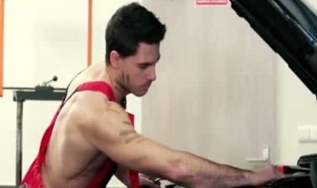 college-aged age teenie Grizzlies Barebacking