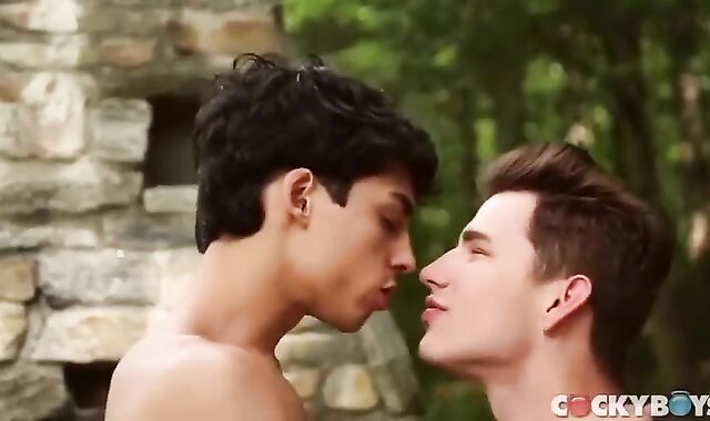 Küper Ryan Barebacls Nico Leon