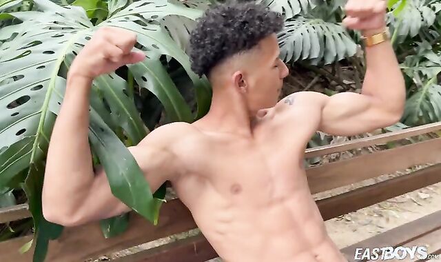 MARCUS CHOCOLATE-COLORED Solo cook stroking From Colombia