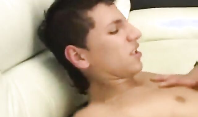 Muchachos Latinos 44