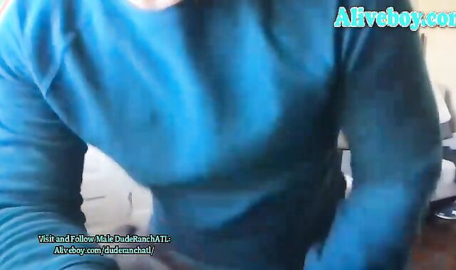 Bearded Yankee Wolf With lengthy rock-rock hard wood Strokes On webcamera