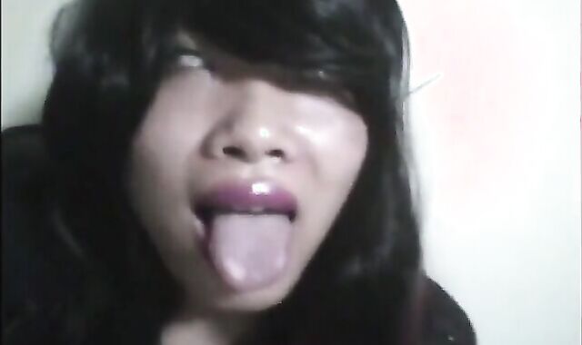 Sissy Asian Jerking Off Like Crazy 2