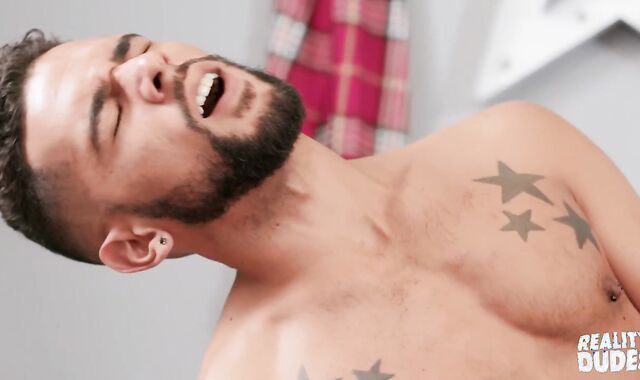 Fuck-stick Dormitory - Chocolate-colored hair Vinny Blackwood deep throat jizz in the sofa