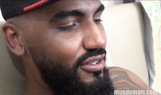 MEXICAN PAPI HOOK-UP