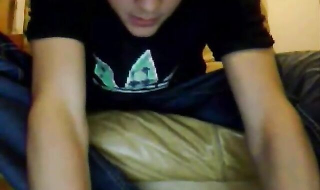 Amigos Punhetando Um Colado No Outro