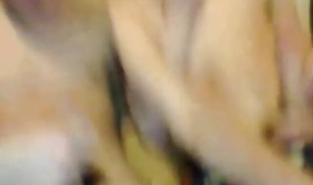 Amigos Punhetando Um Colado No Outro