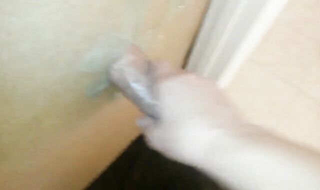 Homemade gloryhole big cock