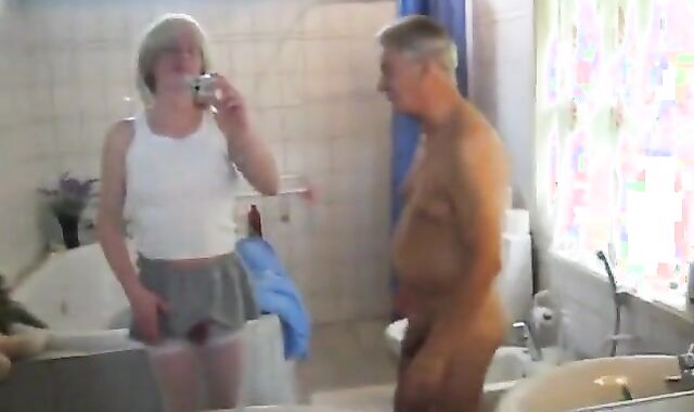 crosdresser having a blowjob by an old guy 2