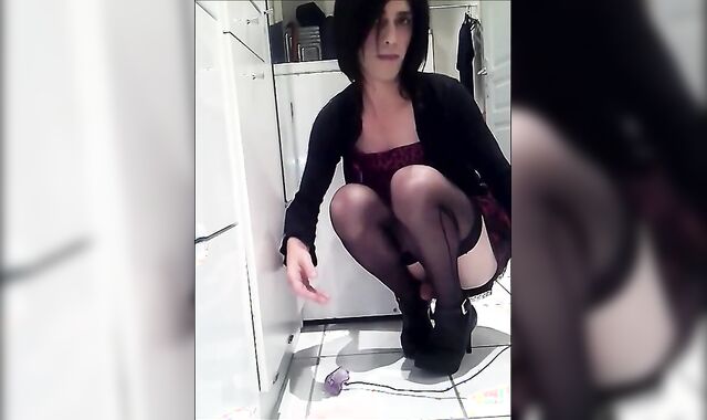 CD Butt Plug Sucking