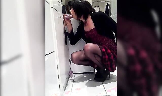 CD Butt Plug Sucking