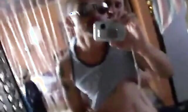 Mexicanos Cogiendo Frente al Espejo !!