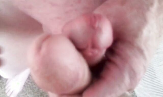 My buddy wanking our cocks together