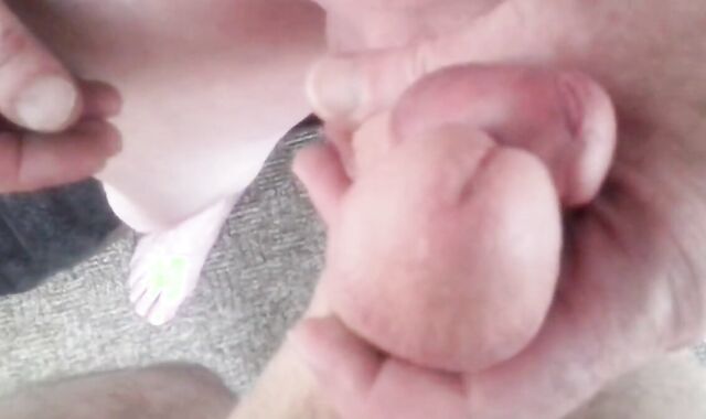My buddy wanking our cocks together