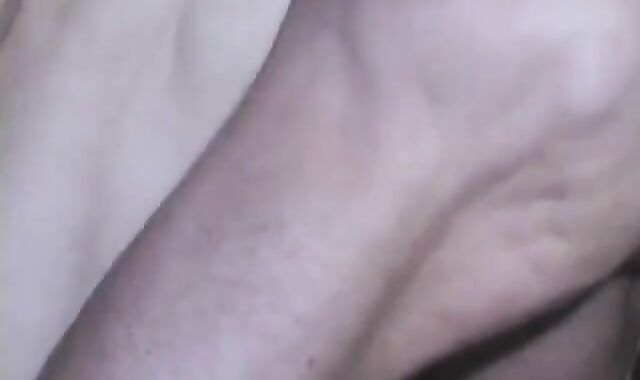 Raw Bareback Amateur Takes on Big Cock