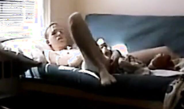 Twink's Private Solo Session: Amateur Handjob and Masturbation