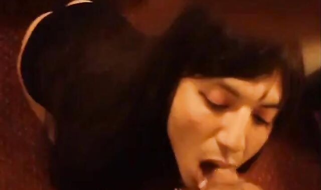 Latina TS Marissa Gives an Amazing Blowjob