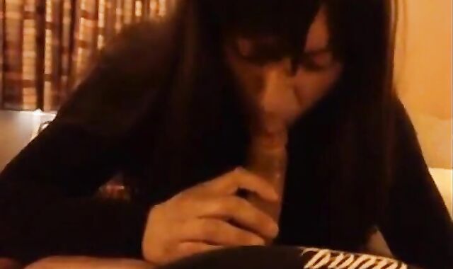 Latina TS Marissa Gives an Amazing Blowjob