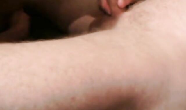 Daddy Mario und die Jungsau: Amateur-Bukkake mit einem jungen Kerl