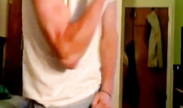 Big Cock Handjob by a Hot Amateur Man on Webcam