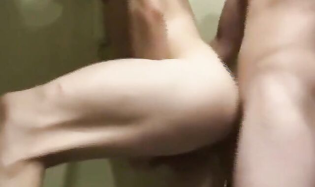 Twink Bareback Anal on Webcam 2