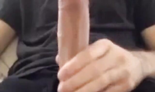 Muscular amateur strokes his big hard cock with a thick bellend