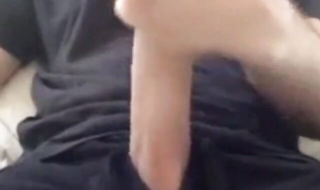 Muscular amateur strokes his big hard cock with a thick bellend