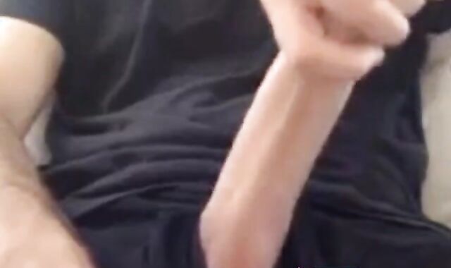 Muscular amateur strokes his big hard cock with a thick bellend