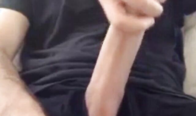 Muscular amateur strokes his big hard cock with a thick bellend