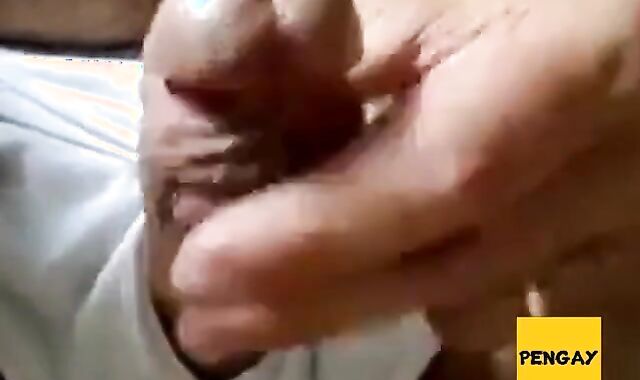 Fat Amateur Gets a Thick 5-Inch Boner