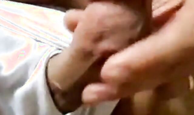 Fat Amateur Gets a Thick 5-Inch Boner