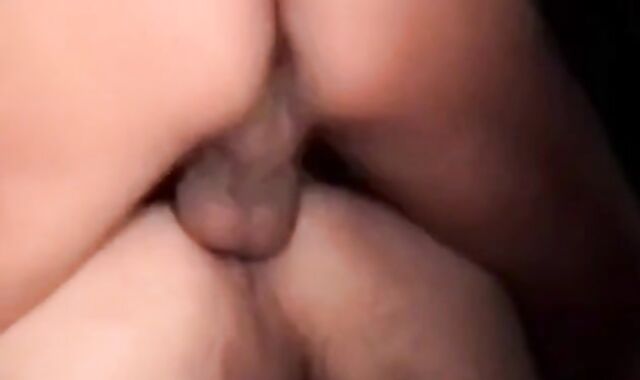 Heiße Bareback-Action mit einem Amateur-Hunk