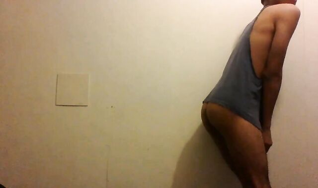 Latin Twink's First Performance Before Bed