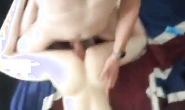 Bareback Amateur Cumslut Takes it Bare