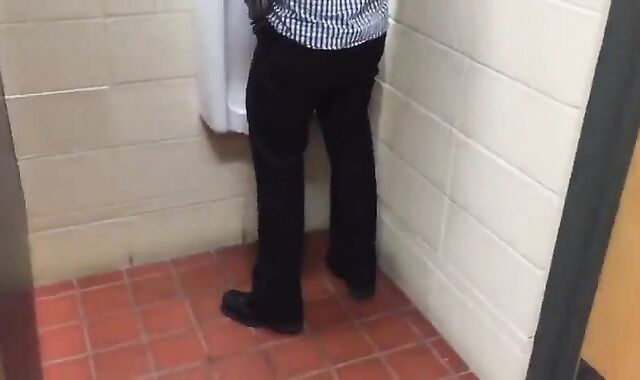 Bareback University Fuck with a Horny Amateur Man