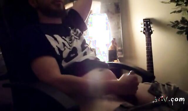 Big-Cock Twink Helps Buddy in Dorm with Late-Night Blowjob