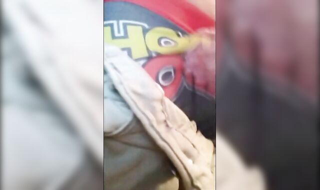 Pissing Big Cock Handjob on Webcam