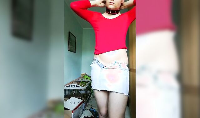 Cross-dressing Twink's Kinky Striptease