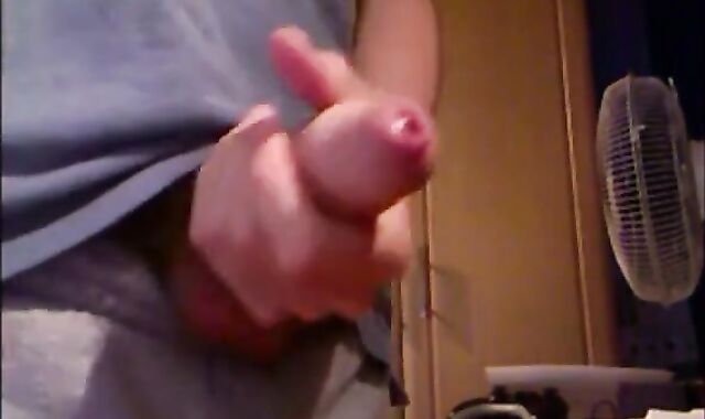 Twink's Homework Distraction Leads to Masturbation