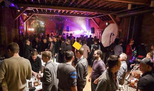 Daddy Sucks Off a Hunk