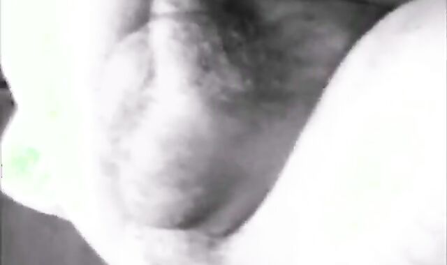 Older Daddy Barebacks Me