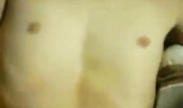 Amateur Twinks' Steamy Encounter