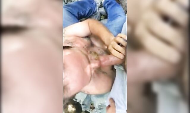 Bareback Outdoor Fuck with a Big Cock