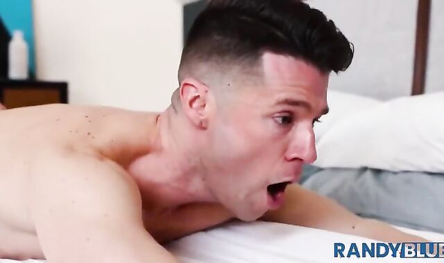 That $lutty fuck hole Literally Pleaded For This 10-Pounder!!