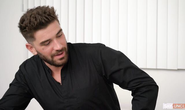 Family Manstick - College twink Chris Damned loves Sebastian Hunt