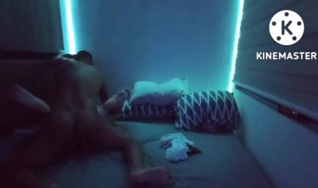 str8 sekyu pinatulog sabay kinantot demonyo si bossing