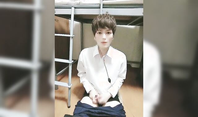 Uber-Magnificent Japanese love glove getting off! At the end, mass ejaculation on love glove! 003